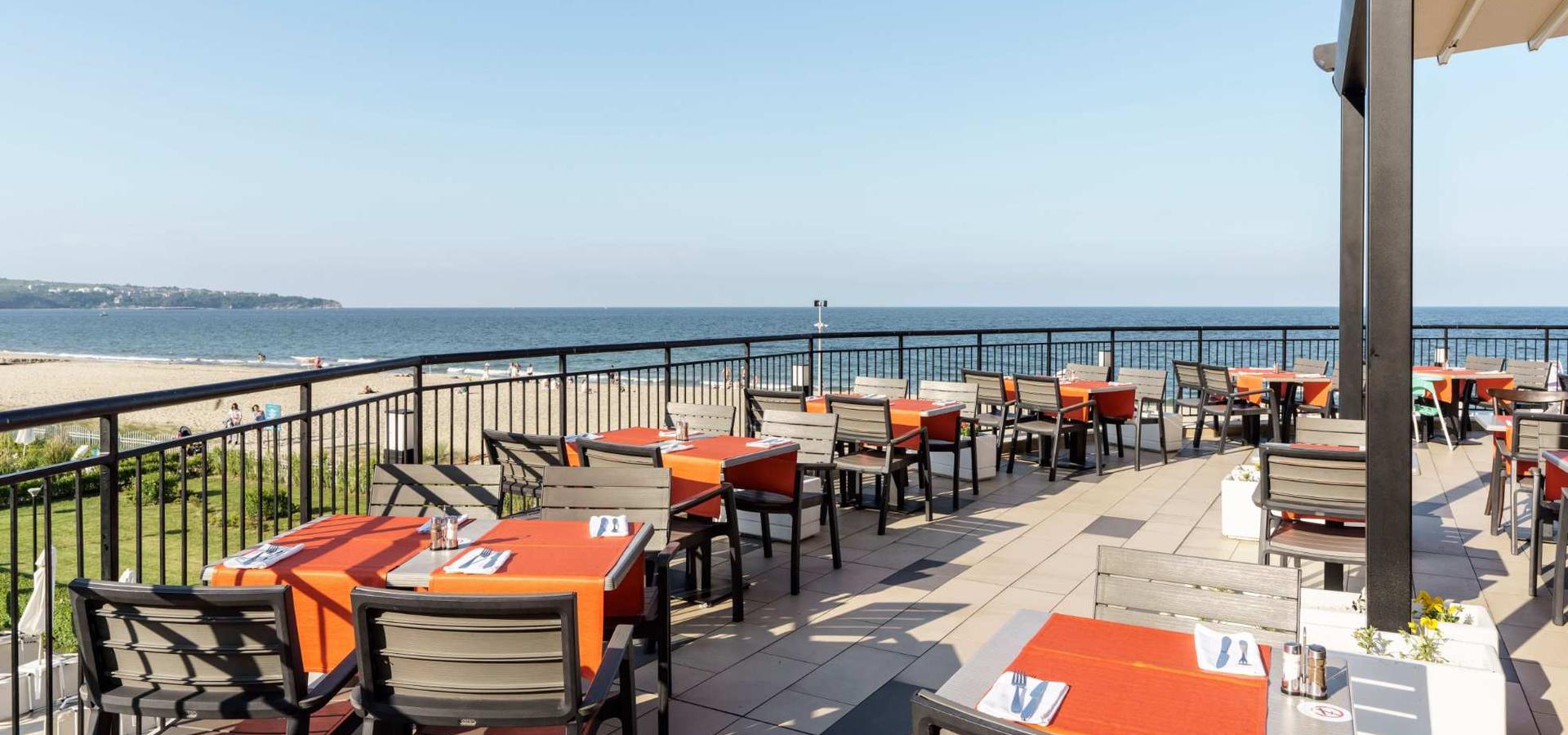 Местоположение на брега на морето -  Alua Helios Bay Obzor