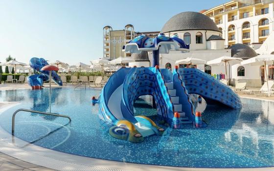 Piscină  Alua Helios Bay Obzor Piscină  Alua Helios Bay Obzor