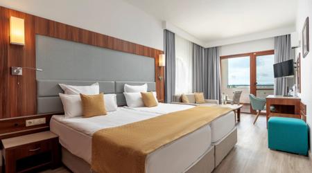 CAMERĂ FAMILIALĂ CU VEDERE LA PARC  Alua Helios Bay Obzor CAMERĂ FAMILIALĂ CU VEDERE LA PARC  Alua Helios Bay Obzor